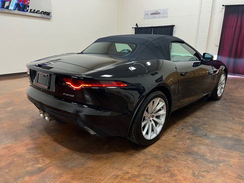 Used 2019 Jaguar F-TYPE image 21