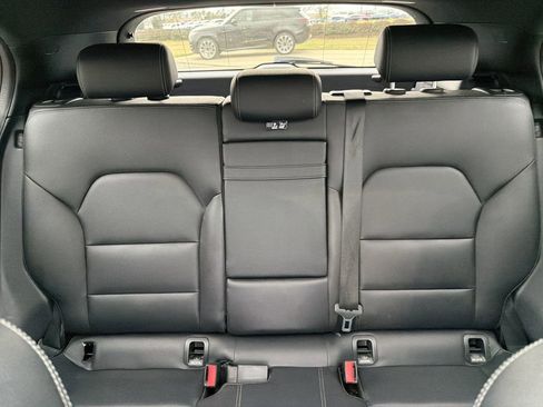 Used 2018 Mercedes-Benz GLA 250 4MATIC image 29