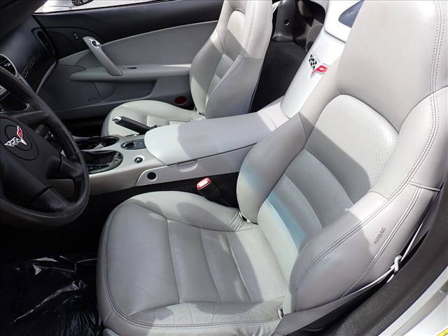 Used 2005 Chevrolet Corvette Convertible w/ Preferred Equipment Group RWD image 9