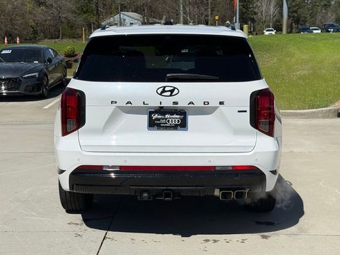 Used 2024 Hyundai Palisade Calligraphy image 12