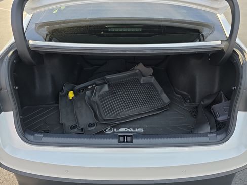 Used 2022 Lexus IS 300 w/ Premium Package image 7