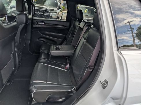 Certified 2021 Jeep Grand Cherokee Overland AWD/4WD image 13