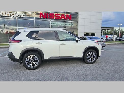 Used 2021 Nissan Rogue SV w/ Premium Package FWD image 36