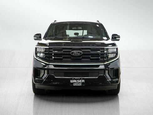 Used 2025 Ford Expedition Platinum w/ Stealth Performance Package AWD/4WD image 9
