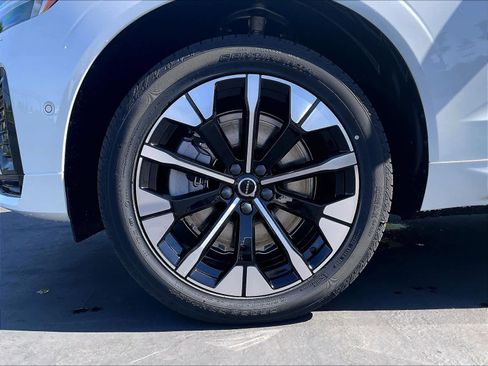 New 2026 Volvo XC60 T8 Plus w/ Climate Package AWD/4WD image 14