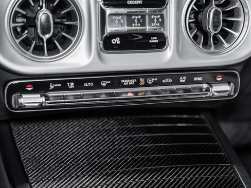 Used 2025 Mercedes-Benz G 63 AMG 4MATIC image 41