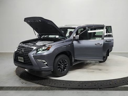 Used 2023 Lexus GX 460 Premium w/ Premium Package AWD/4WD image 12