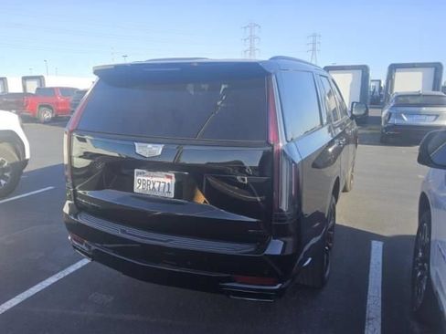 Used 2022 Cadillac Escalade Sport w/ Touring Package AWD/4WD image 8