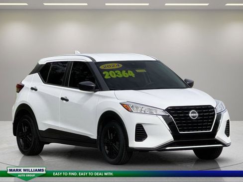 Used 2024 Nissan Kicks S FWD image 1