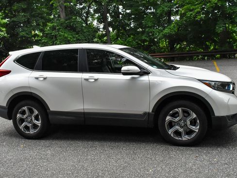Used 2017 Honda CR-V EX-L image 10