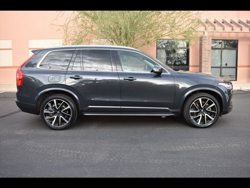 Used 2021 Volvo XC90 T6 Momentum w/ Advanced Package AWD/4WD image 1