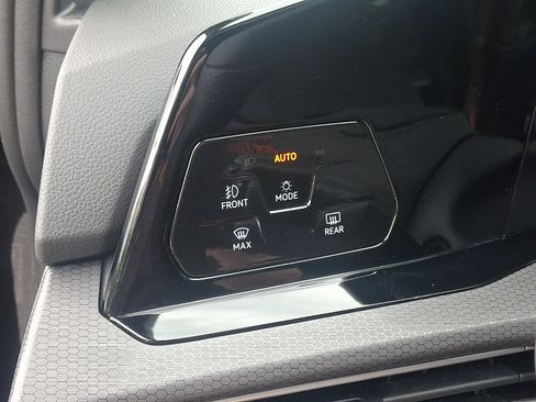 Used 2024 Volkswagen GTI Autobahn FWD image 24