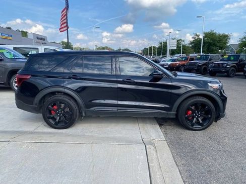 Used 2021 Ford Explorer ST w/ Equipment Group 401A AWD/4WD image 2