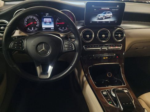 Used 2019 Mercedes-Benz GLC 300 image 22