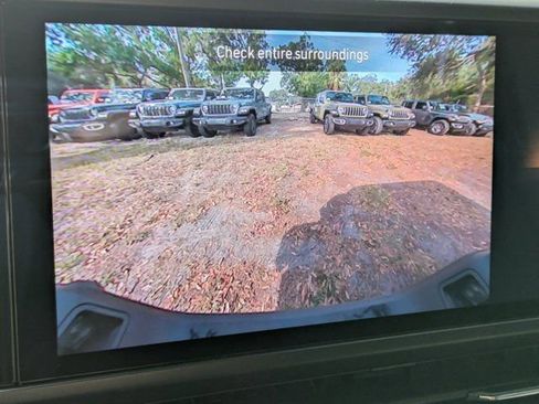 New 2026 Jeep Gladiator Sport image 18