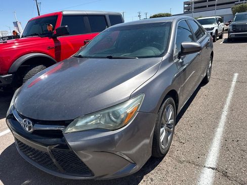 Used 2016 Toyota Camry SE FWD image 15