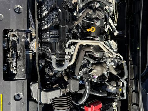 Used 2023 Nissan Altima 2.5 SR image 23