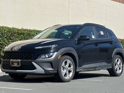 Used 2023 Hyundai Kona SEL image 8