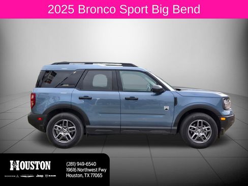 Used 2025 Ford Bronco Sport Big Bend w/ Convenience Package image 2