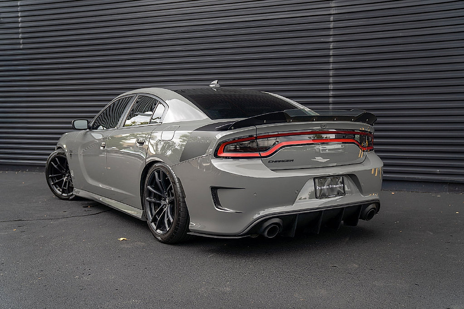 Used 2019 Dodge Charger Scat Pack w/ Daytona Edition Group RWD image 3