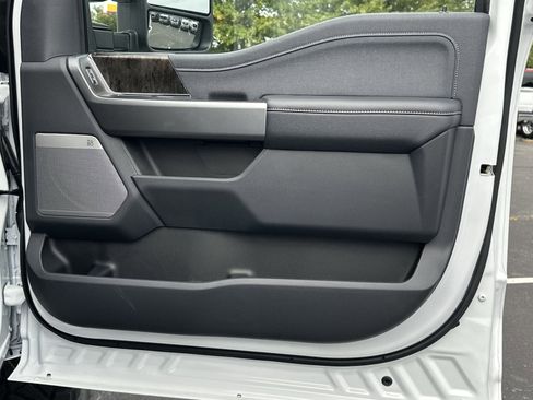 New 2025 Ford F350 Lariat w/ Lariat Ultimate Package image 44