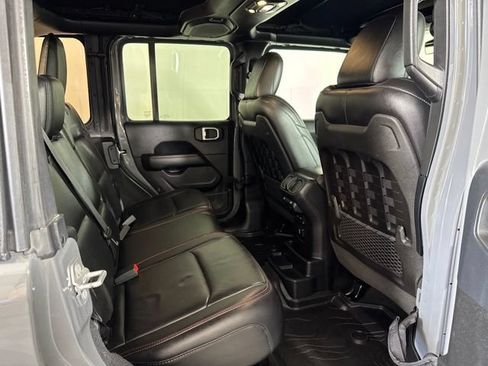 Used 2019 Jeep Wrangler Unlimited Rubicon AWD/4WD image 5
