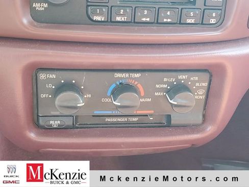 Used 1998 Buick Century Custom FWD image 15