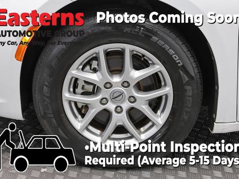 Used 2023 Chrysler Pacifica Touring-L FWD image 33