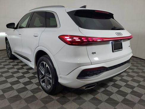 Used 2025 Audi Q5 Premium w/ Premium Plus AWD/4WD image 4
