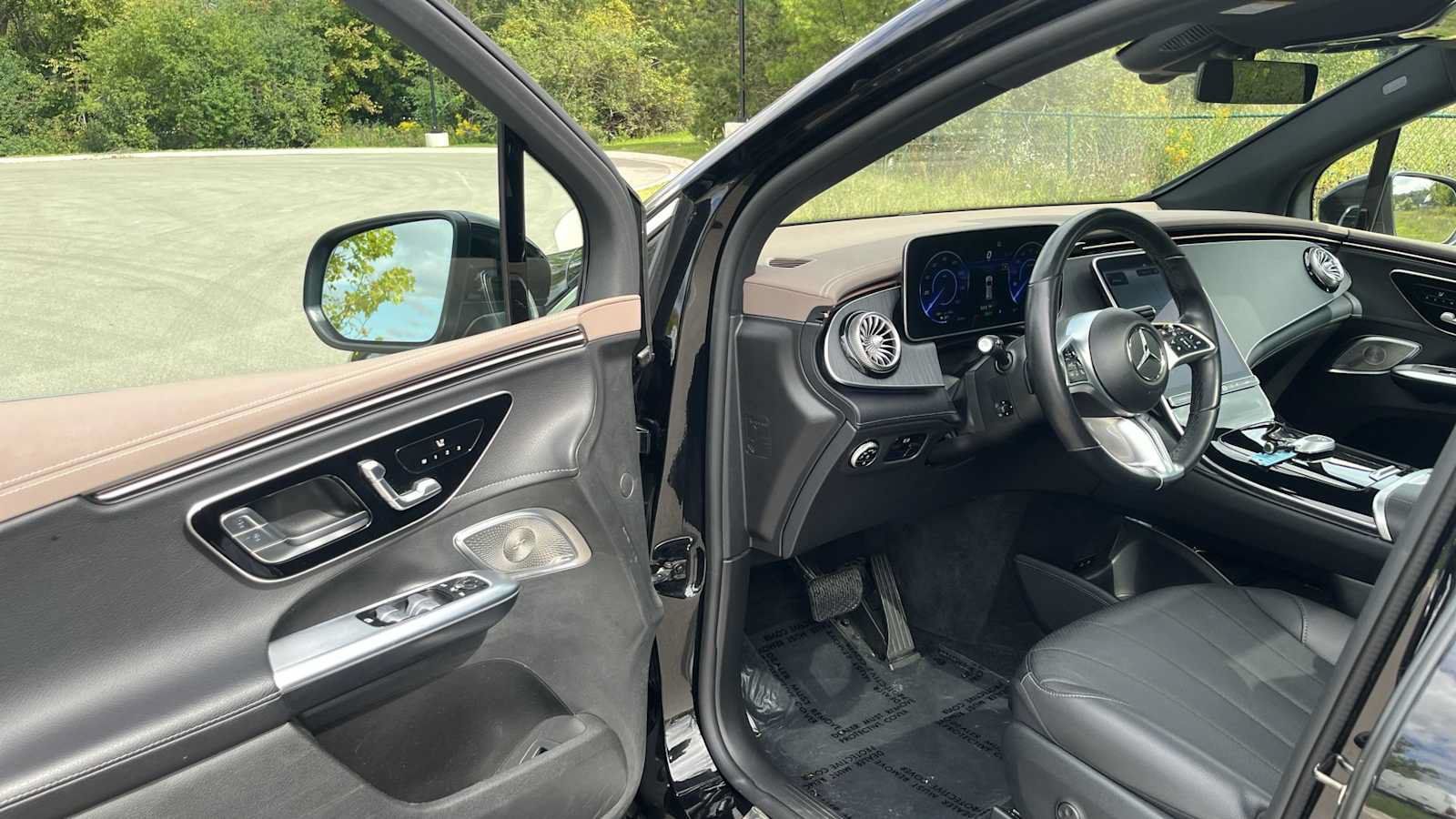 Used 2023 Mercedes-Benz EQE 350+ 4MATIC SUV image 15