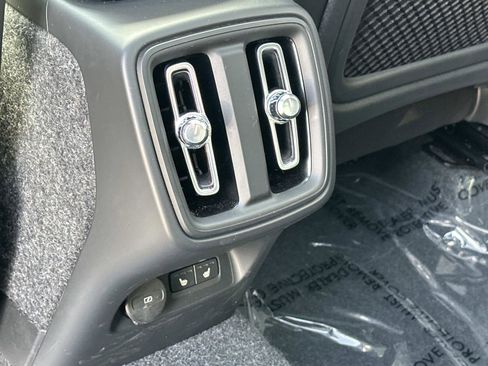 Certified 2026 Volvo XC40 B5 Ultra w/ Climate Package image 22