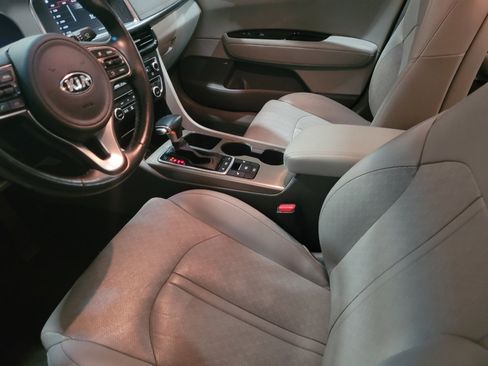 Used 2017 Kia Optima EX image 26