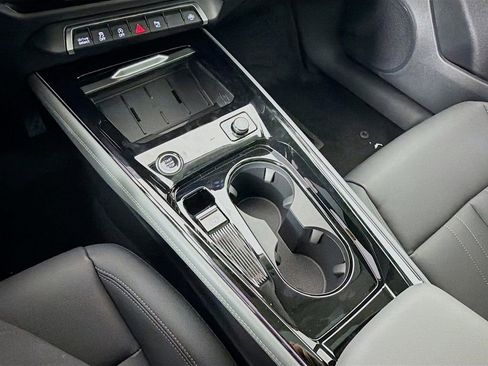 New 2026 Audi Q3 quattro 2.0T AWD/4WD image 19