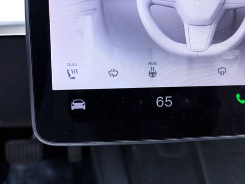 Used 2022 Tesla Model 3 Standard Range image 22