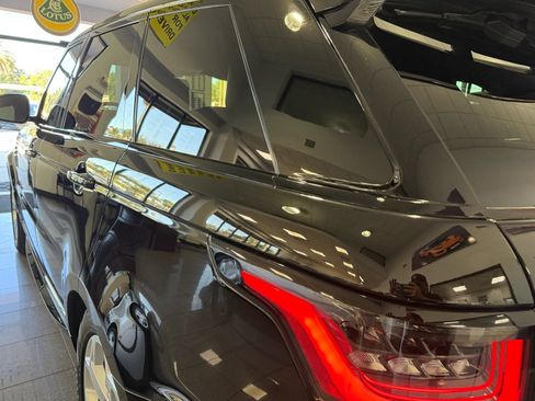 Used 2020 Land Rover Range Rover Sport HSE image 48