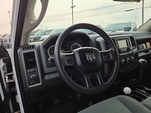 Used 2018 RAM 2500 Tradesman w/ Chrome Appearance Group AWD/4WD image 8