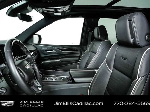 Certified 2024 Cadillac Escalade Sport AWD/4WD image 5
