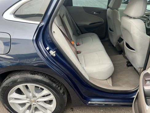 Used 2018 Chevrolet Malibu LT image 22