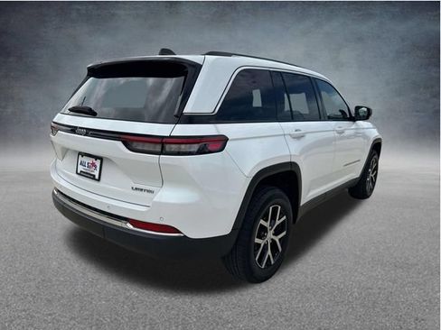 Used 2023 Jeep Grand Cherokee Limited RWD image 10