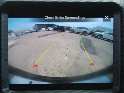 Used 2022 Jeep Wrangler Unlimited Sahara w/ Cold Weather Group AWD/4WD image 36