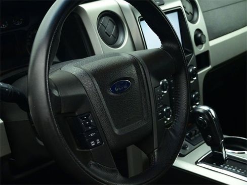 Used 2013 Ford F150 Raptor w/ Luxury Equipment Group image 17