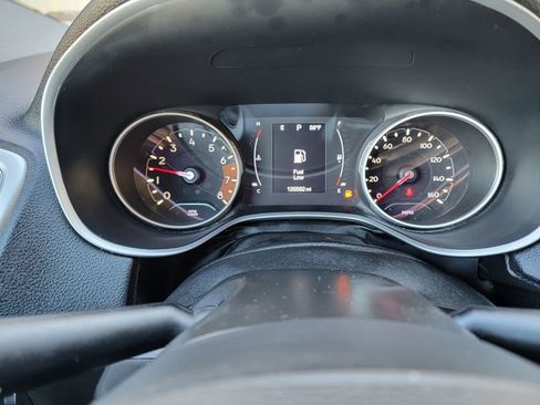 Used 2018 Jeep Compass Sport image 18