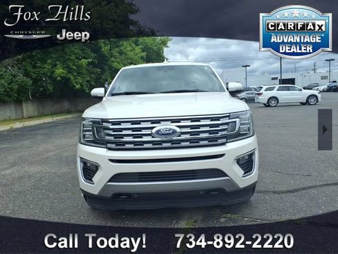 Used 2018 Ford Expedition Limited w/ Equipment Group 302A AWD/4WD image 2