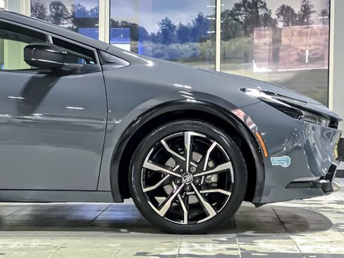 Used 2024 Toyota Prius Prime Premium image 34