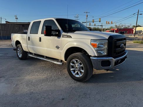Used 2015 Ford F250 XL w/ Power Equipment Group AWD/4WD image 17
