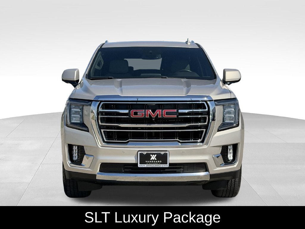 Used 2023 GMC Yukon SLT w/ SLT Luxury Package AWD/4WD image 3