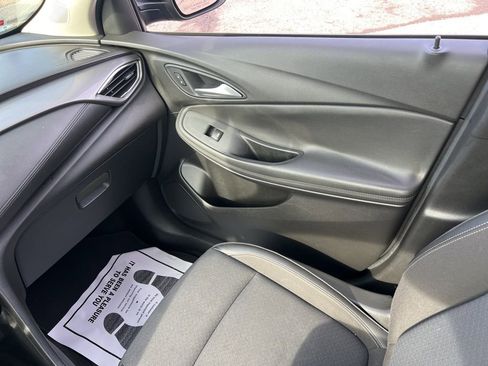 Used 2021 Buick Encore GX Select w/ Advanced Technology Package image 27