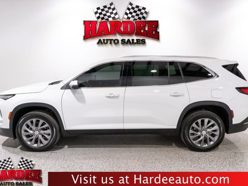 Used 2026 Buick Enclave Preferred w/ Power Package FWD image 1