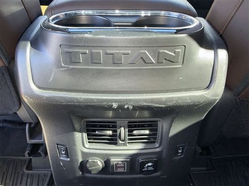 Used 2021 Nissan Titan Platinum Reserve w/ Moonroof Package image 21