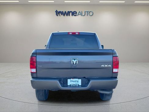 Used 2019 RAM 1500 Express AWD/4WD image 4
